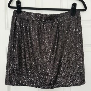 Black sequin stretchy mini skirt size L